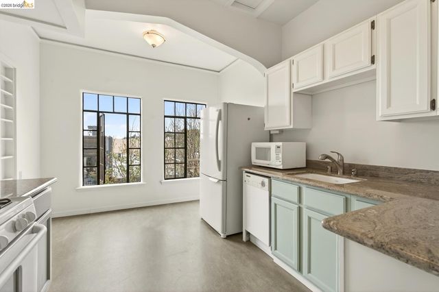 848 Stannage AVE 11, Albany, CA 94706