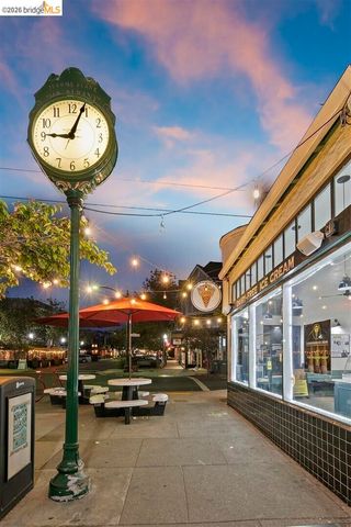 848 Stannage AVE 11, Albany, CA 94706