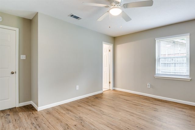 505 Locust Street, Edgewood, TX 75117