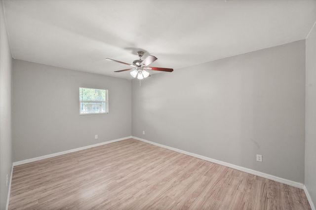 329 Claudia Street, Arlington, TX 76010