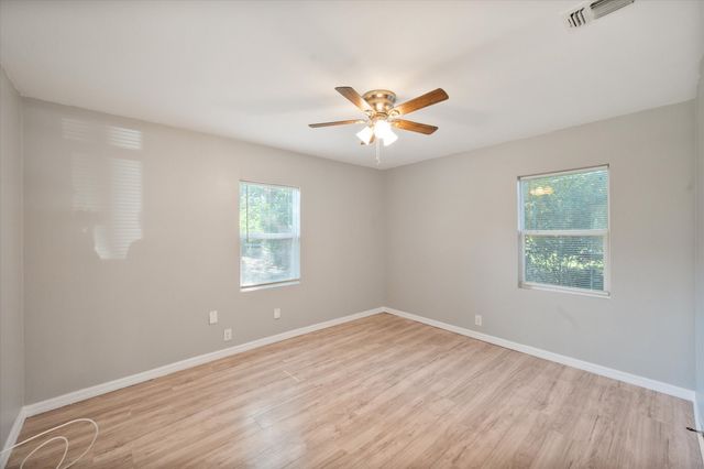 329 Claudia Street, Arlington, TX 76010