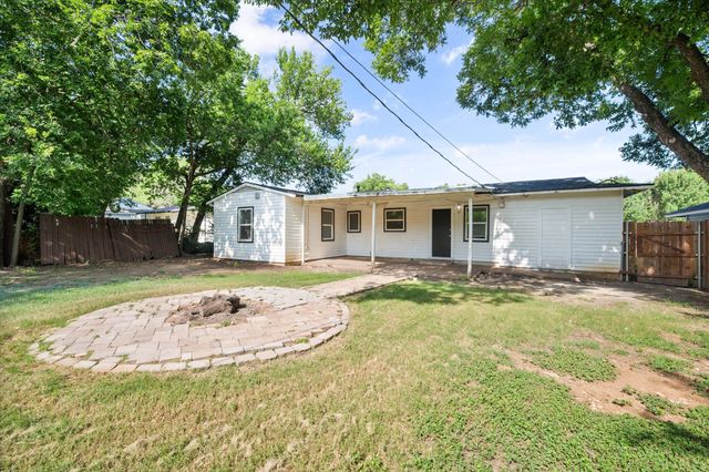 329 Claudia Street, Arlington, TX 76010