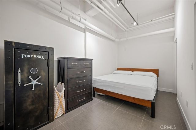 939 S Broadway 1001, Los Angeles, CA 90015