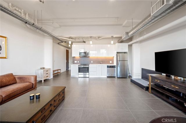 939 S Broadway 1001, Los Angeles, CA 90015