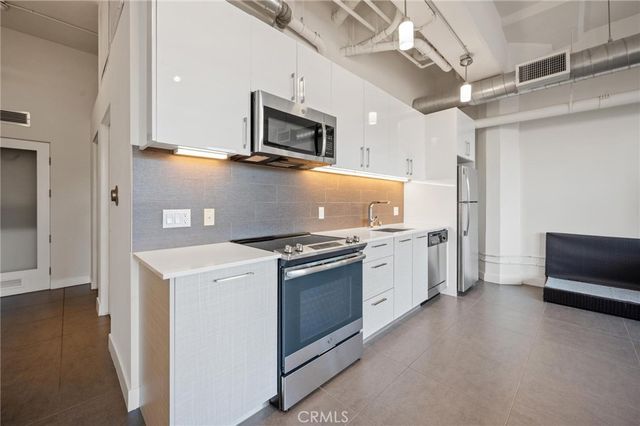 939 S Broadway 1001, Los Angeles, CA 90015