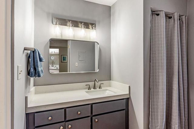 1033 Crestview Drive 308, Mountain View, CA 94040