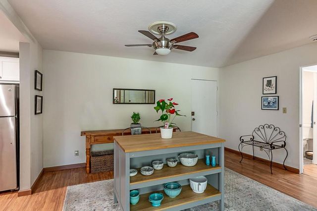 1033 Crestview Drive 308, Mountain View, CA 94040