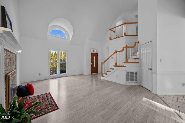 2848 W Jameson Road, Raleigh, NC 27604