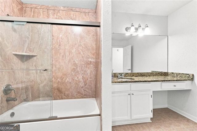 4081 Riverlook Parkway SE 207, Marietta, GA 30067