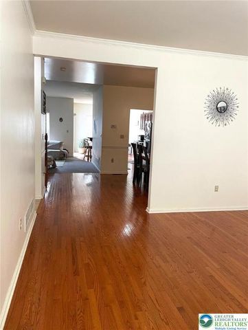 22 Cobblestone Drive, Palmer Twp, PA 18045