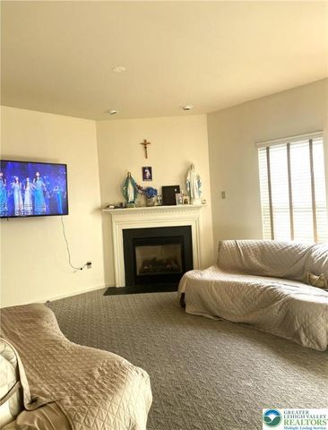 22 Cobblestone Drive, Palmer Twp, PA 18045