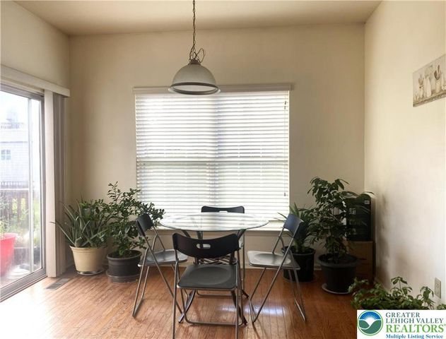 22 Cobblestone Drive, Palmer Twp, PA 18045