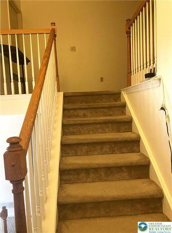 22 Cobblestone Drive, Palmer Twp, PA 18045