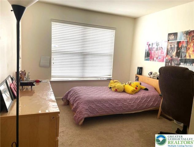 22 Cobblestone Drive, Palmer Twp, PA 18045