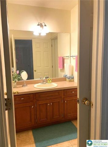 22 Cobblestone Drive, Palmer Twp, PA 18045