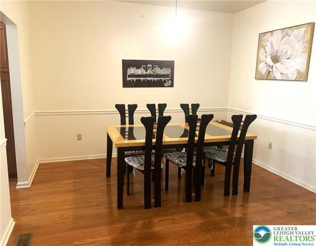 22 Cobblestone Drive, Palmer Twp, PA 18045