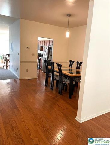 22 Cobblestone Drive, Palmer Twp, PA 18045