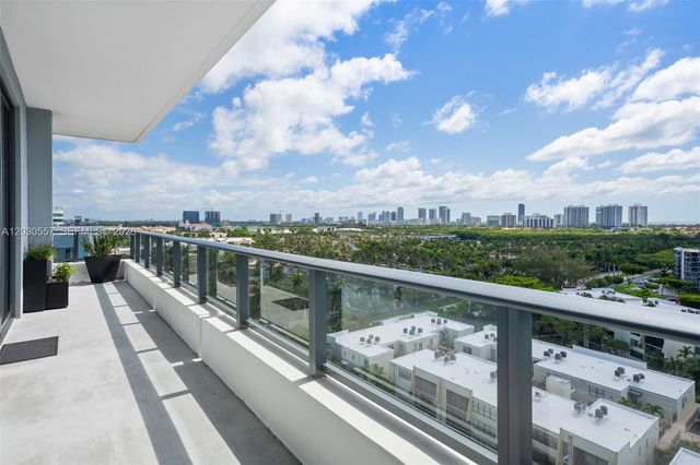 2960 NE 207th St 10, Aventura, FL 33180