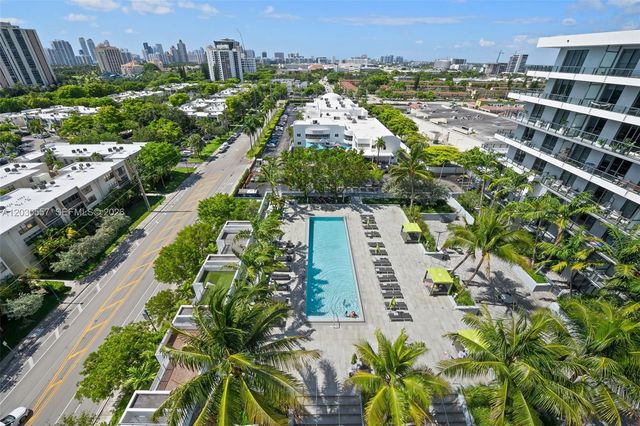 2960 NE 207th St 10, Aventura, FL 33180