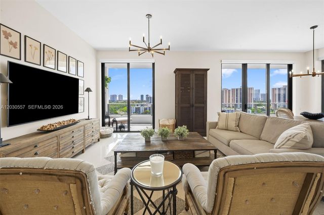 2960 NE 207th St 10, Aventura, FL 33180
