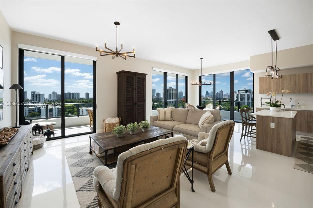 2960 NE 207th St 10, Aventura, FL 33180