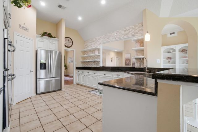 39 Wedgewood Boulevard, Conroe, TX 77304