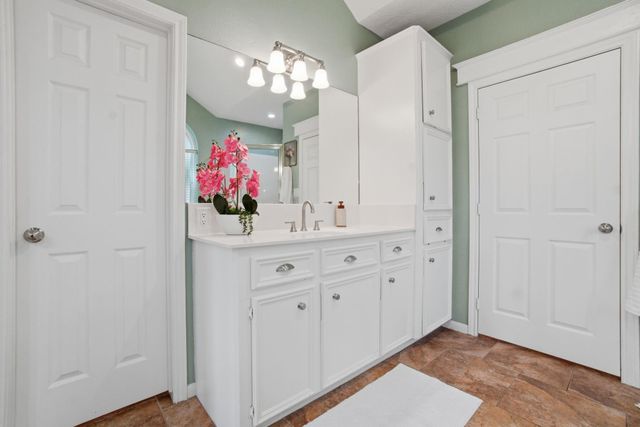 39 Wedgewood Boulevard, Conroe, TX 77304