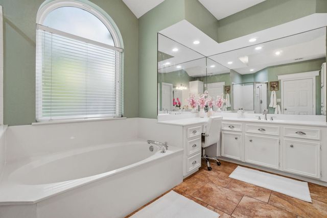 39 Wedgewood Boulevard, Conroe, TX 77304