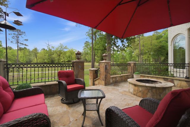 39 Wedgewood Boulevard, Conroe, TX 77304