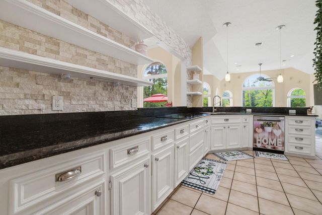 39 Wedgewood Boulevard, Conroe, TX 77304