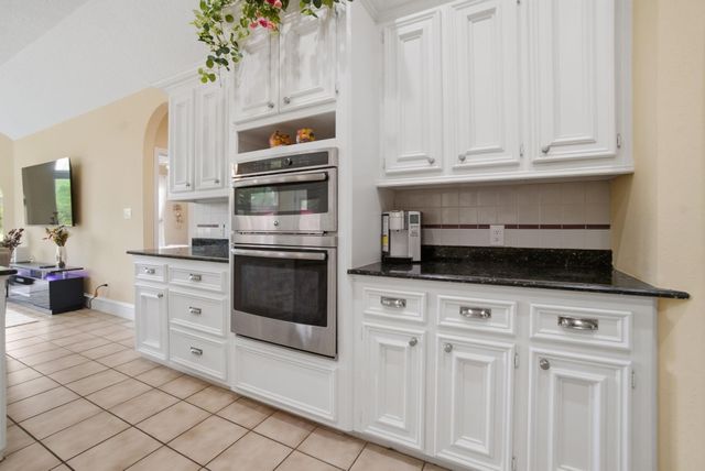 39 Wedgewood Boulevard, Conroe, TX 77304