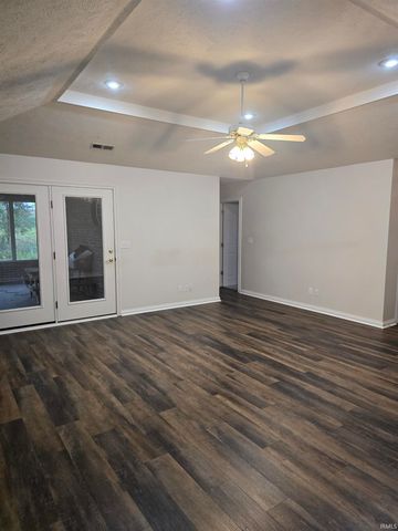 395 S Star Drive, Santa Claus, IN 47579