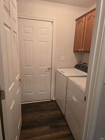 395 S Star Drive, Santa Claus, IN 47579
