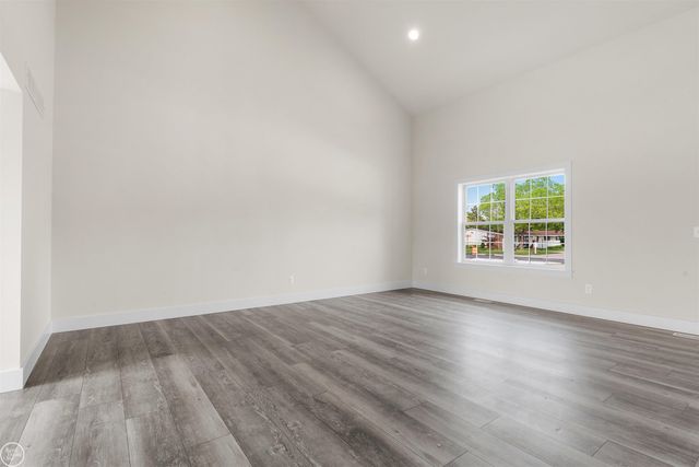 1 Carney Drive, St Clair, MI 48079