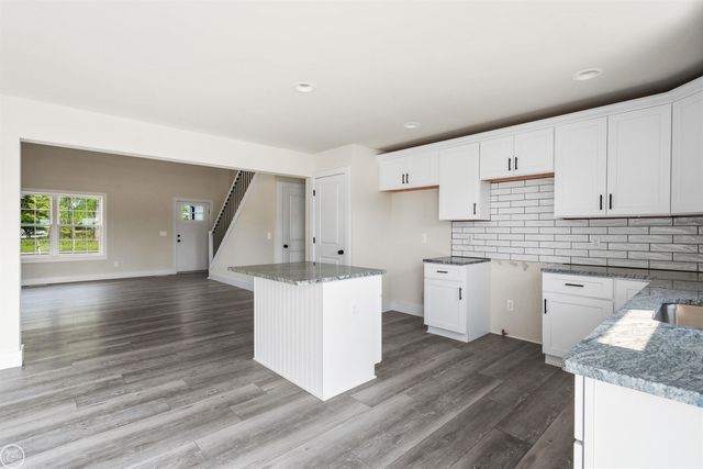 1 Carney Drive, St Clair, MI 48079