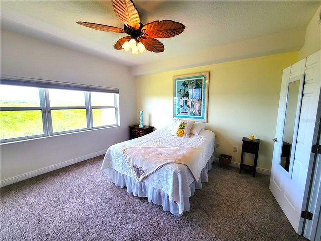 7296 MARATHON DRIVE 404, Seminole, FL 33777