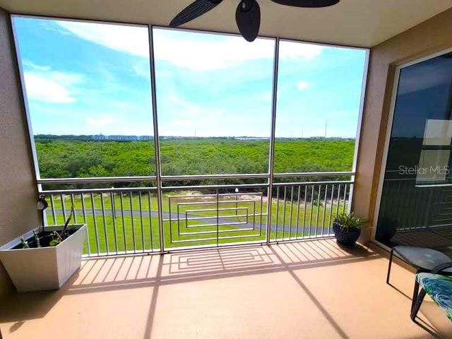 7296 MARATHON DRIVE 404, Seminole, FL 33777