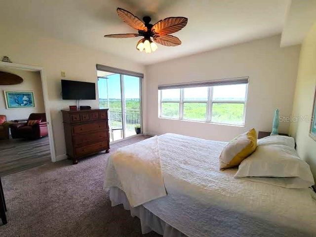 7296 MARATHON DRIVE 404, Seminole, FL 33777