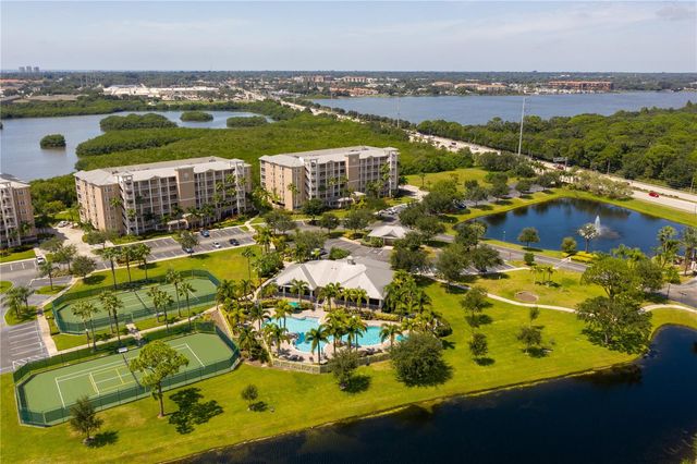 7296 MARATHON DRIVE 404, Seminole, FL 33777