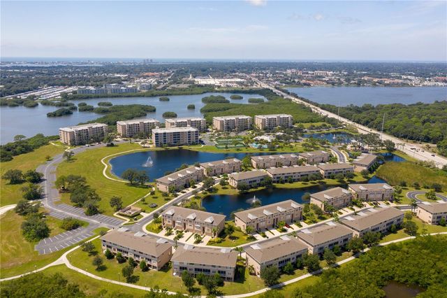 7296 MARATHON DRIVE 404, Seminole, FL 33777