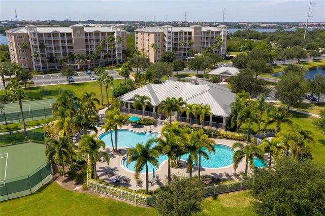 7296 MARATHON DRIVE 404, Seminole, FL 33777