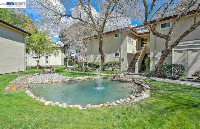 39935 Parada St B, Newark, CA 94560