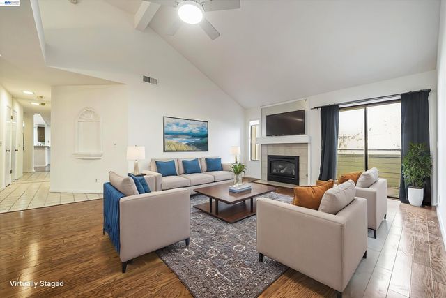 39935 Parada St B, Newark, CA 94560