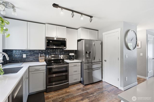 3989 Coronet Place SE, Port Orchard, WA 98366