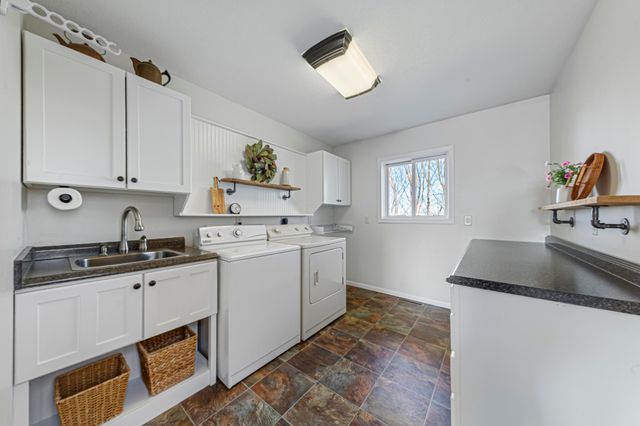 28674 810th Avenue, Hollandale, MN 56045