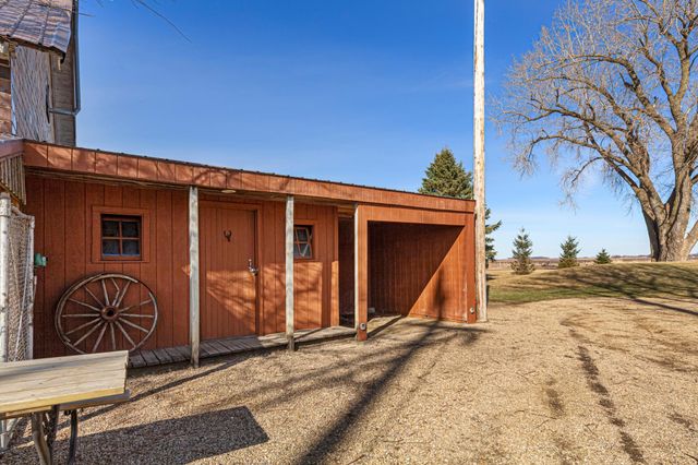 28674 810th Avenue, Hollandale, MN 56045