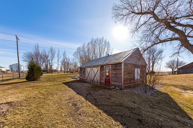 28674 810th Avenue, Hollandale, MN 56045