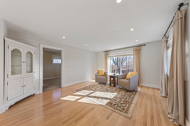 28674 810th Avenue, Hollandale, MN 56045