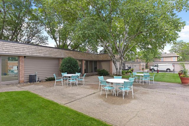 6399 Barrie Road, Edina, MN 55435