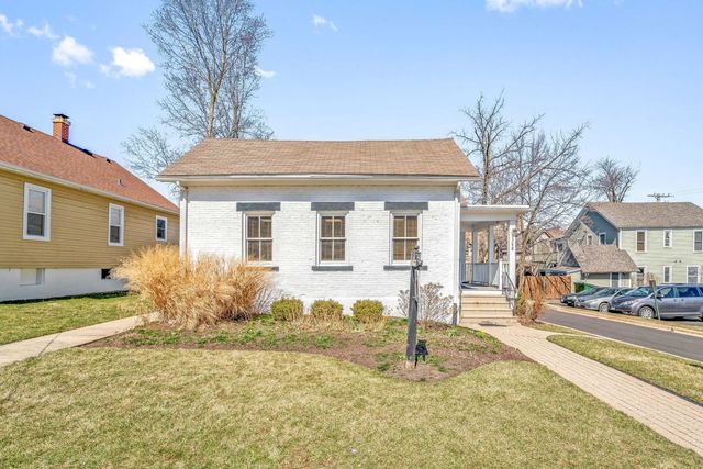 308 Walnut Street, St. Charles, IL 60174